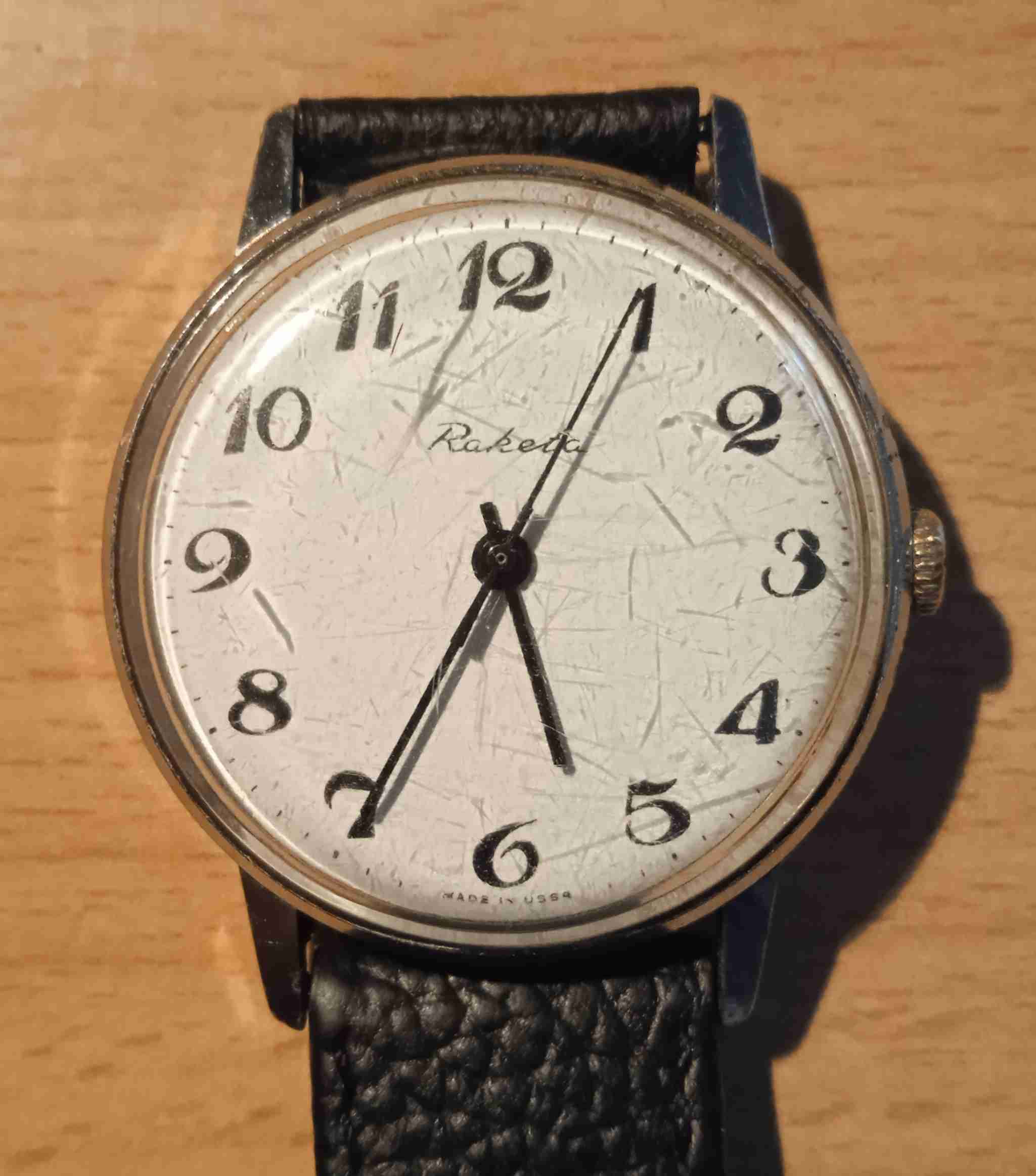 Szép Raketa Mechanikus Férfi Karóra!