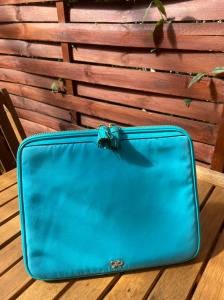 Eredeti Anya Hindmarch luxus iPad és dokumentumtartó táska nylon-lakk bőr