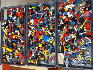 LEGO ömlesztett vegyes csomag figura elemek 2,5 kg #2777