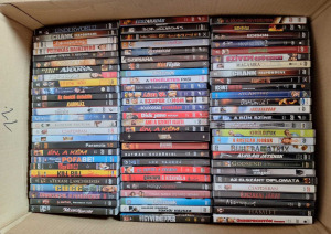 DVD filmek vegyesen, kép alapján választható (100Ft/lemez)