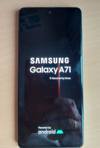 Samsung Galaxy A71 128 GB Dual kártyafüggetlen égkék