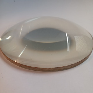 OPtikai domborüveg óriás lencse 20cm