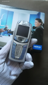 Nokia 6820 - független