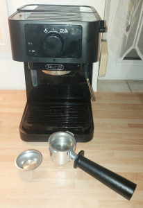 DeLonghi EC230.BK Stilosa kávéfőző alig használt