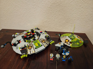 LEGO Space - UFO - 6975 - Alien Avenger