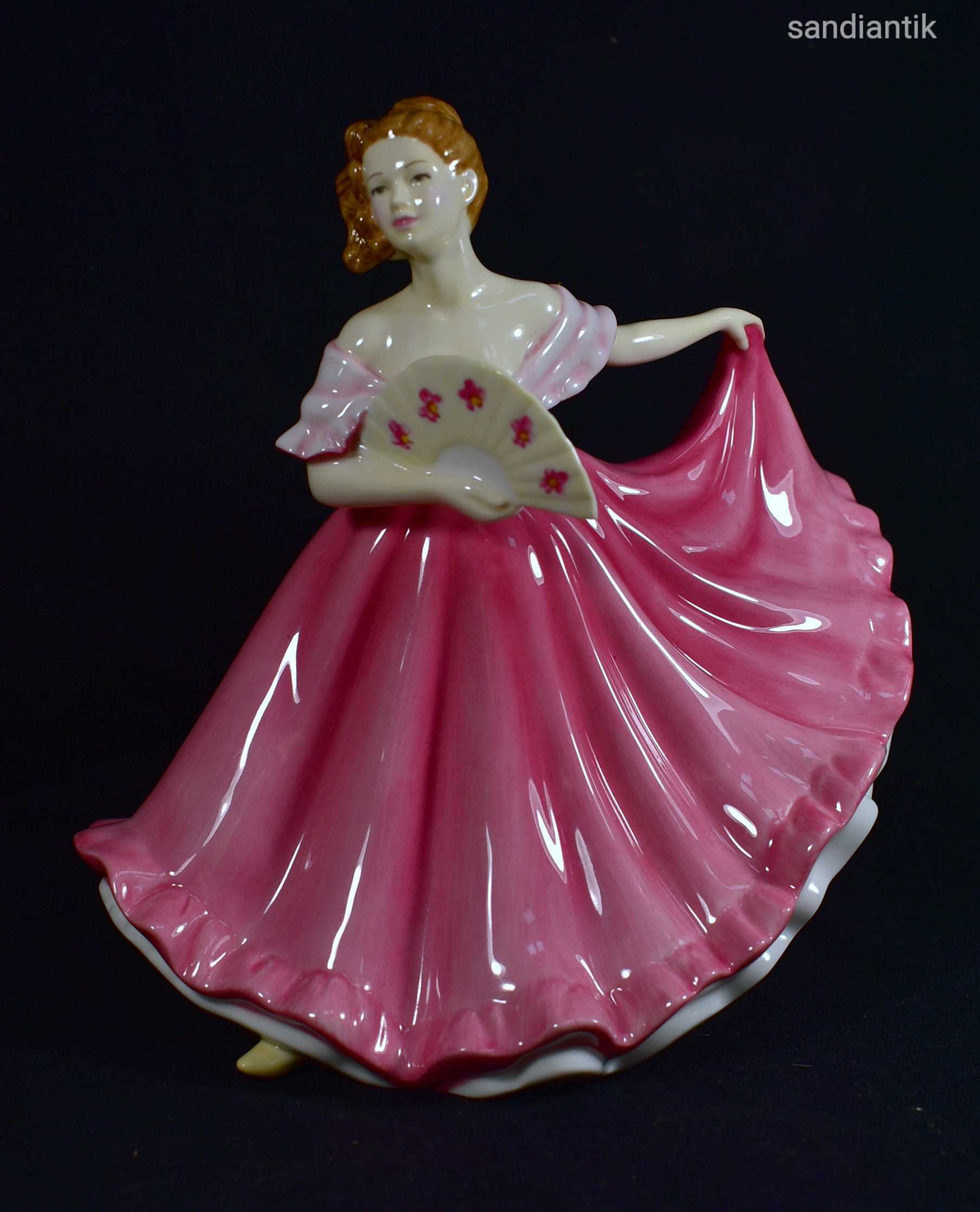 ELAINE ... LÁNY LEGYEZŐVEL ... GYŰJTŐI ROYAL DOULTON PORCELÁN SZOBOR X