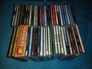 CD, DVD, kazetta gyűjtemény (126db)