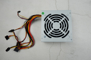 Spire 420W ATX számítógép tápegység 12cm ventilátor hibás
