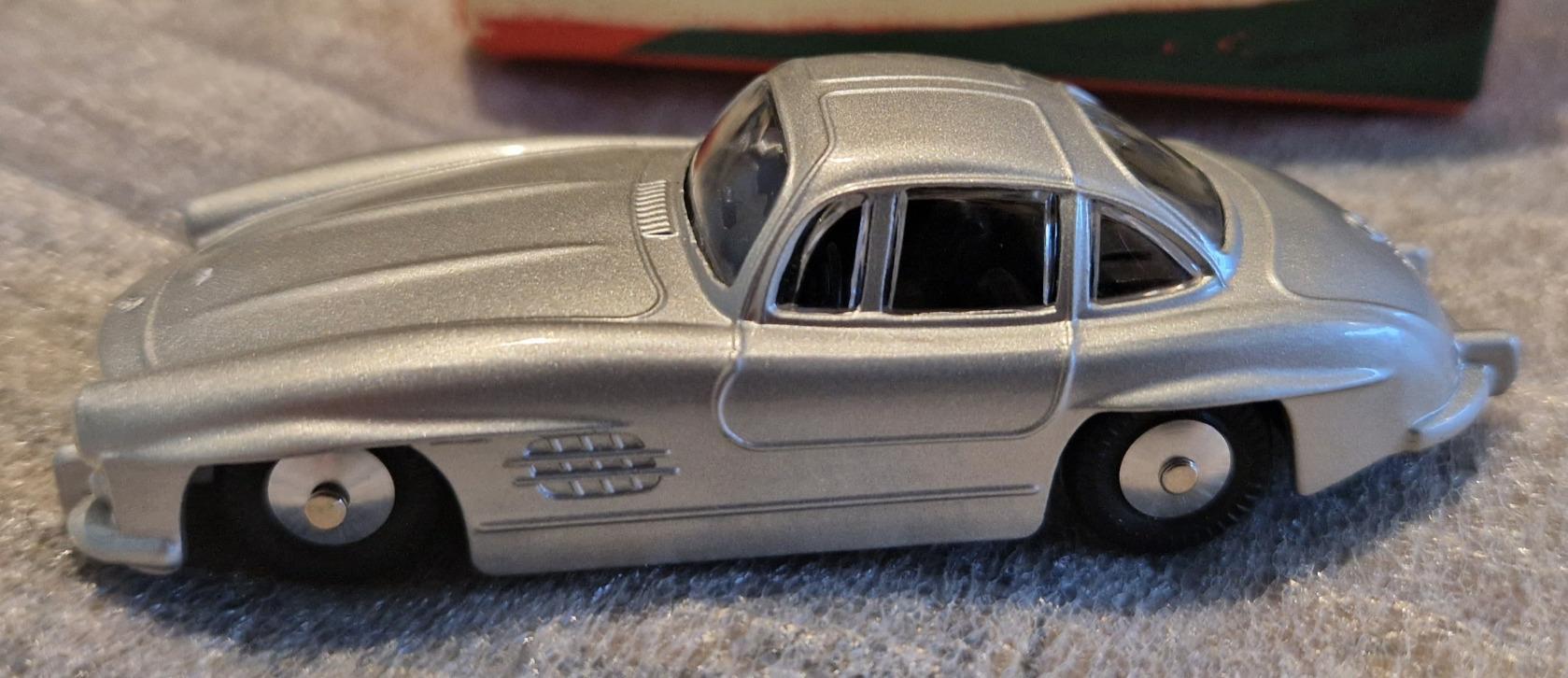 33498 QUIRALU / Reedition / Mercedes Benz 300 Sl Argent 1/43 EUR 14,90 - FR