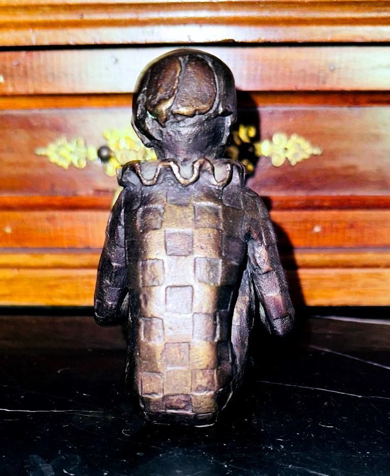 Kutas László (1936-2023) Kuporgó bohóc(bronz kisplasztika) - Vatera.hu