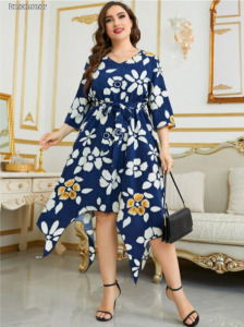 Molett Divat ! Új termékek ! Gyönyörű kék alapon mintás öves ruha, 3XL.