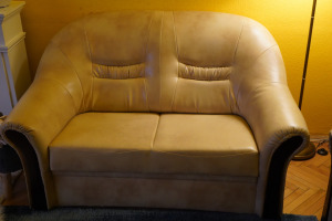 Fotel és kanapé (2 üléses, tárolós kényelmes tárolóval) eladó, textilbőr