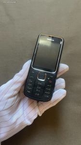Nokia 2710 Classic Navigator - független - fekete