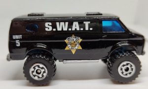 Matchbox MB26 4X4 Chevy Van - S.W.A.T. rendőrautó - 5ös packban jött ki!