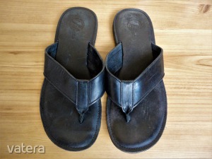 BATA lábujjas bőr papucs 41-41,5-es