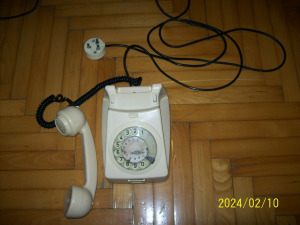Retro tárcsás telefon 1990-Mechanikai Művek (Vajszínű)